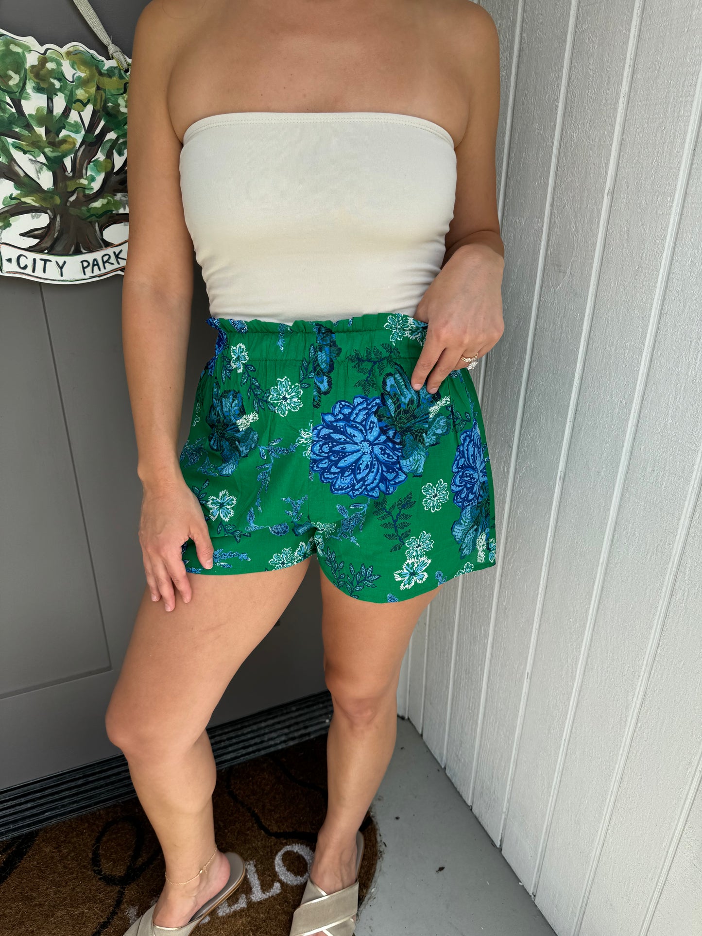 Isla Floral Shorts