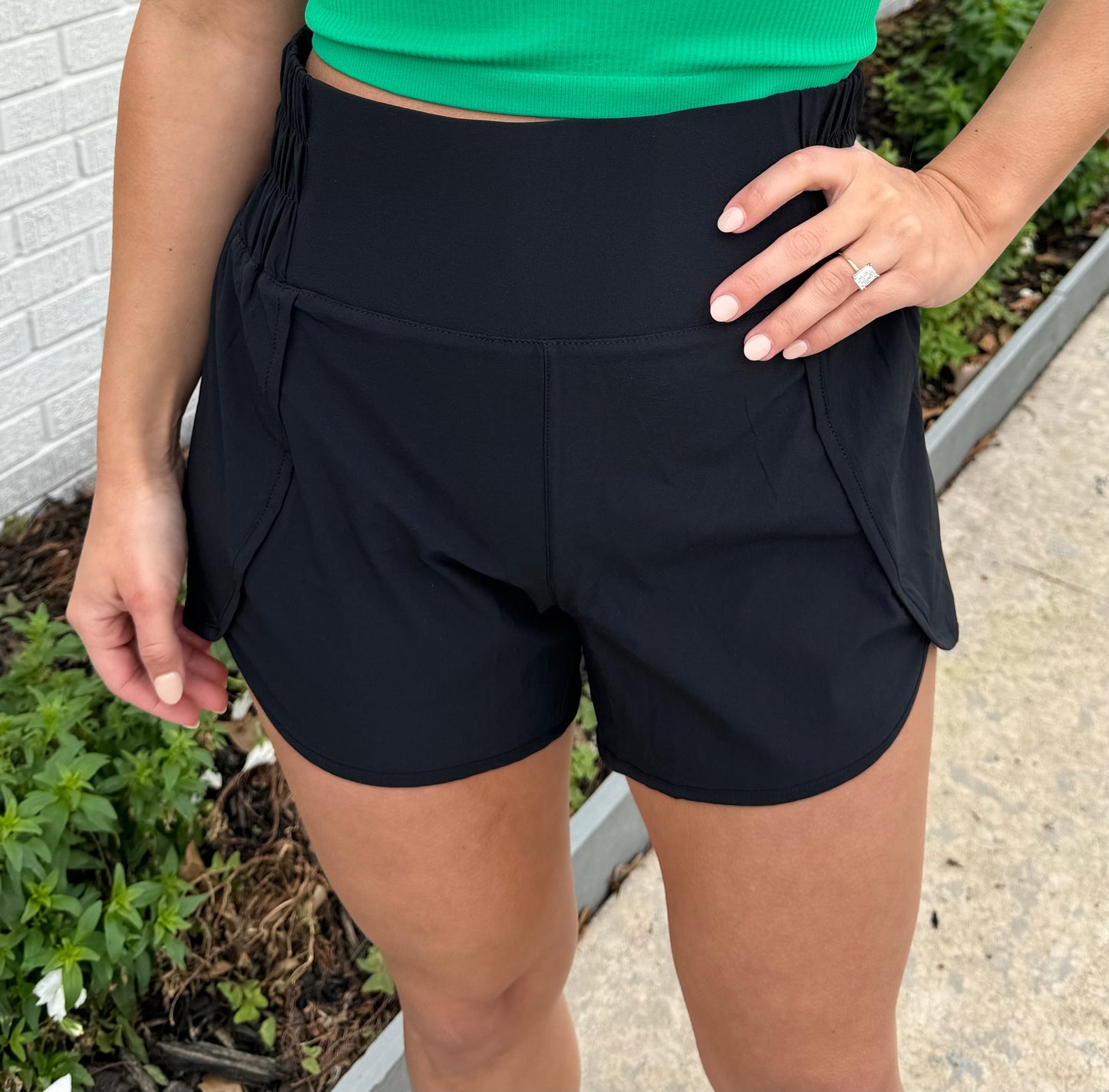 Run Easy High Rise Shorts